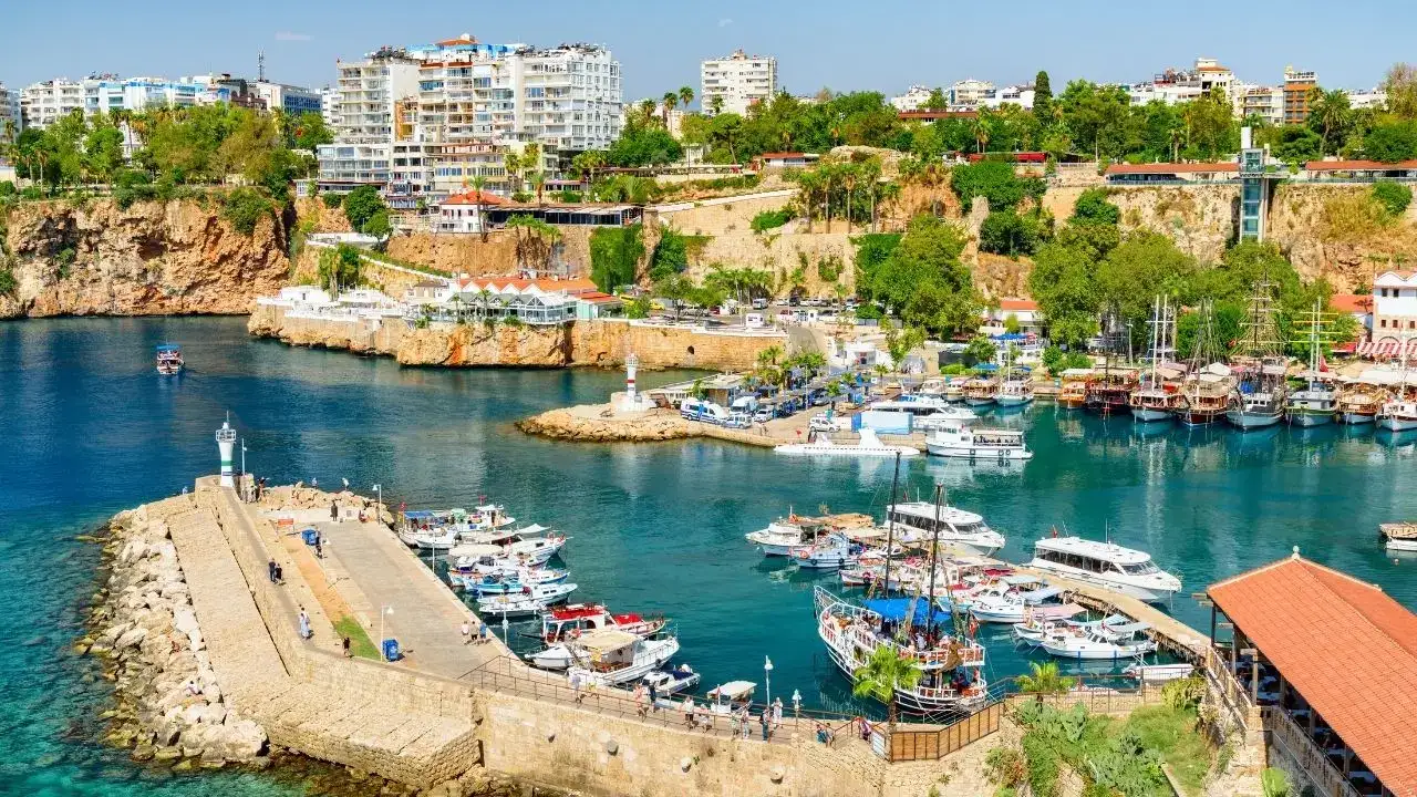 O Ülkeler Zirvede: İşte Antalya’nın Turist Listesi 3